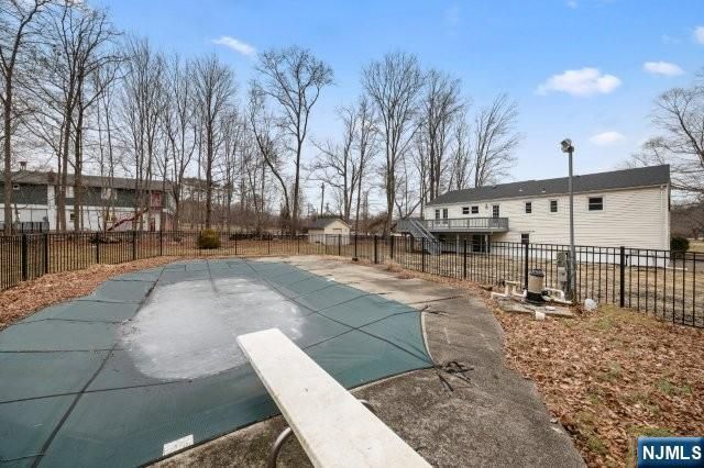 373 Saddle River Road, Upper Saddle River, NJ 07458