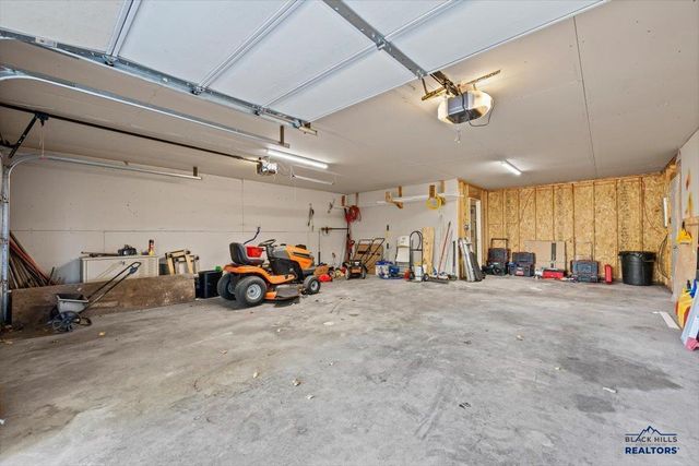 8063 BLUCKSBERG DR, Sturgis, SD 57785