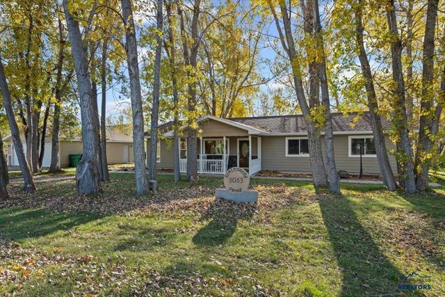 8063 BLUCKSBERG DR, Sturgis, SD 57785