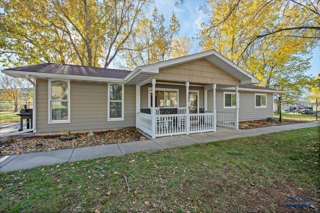 8063 BLUCKSBERG DR, Sturgis, SD 57785