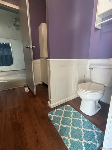 100 Riverview Circle, Saline, MI 48176