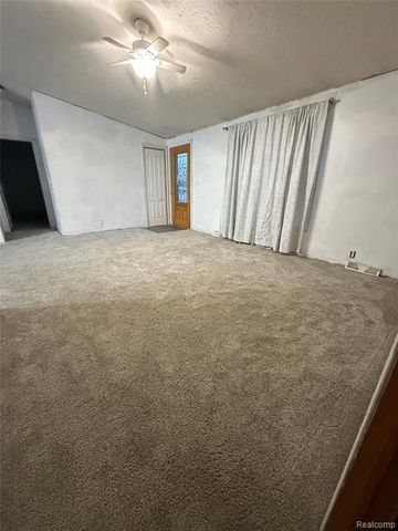 100 Riverview Circle, Saline, MI 48176