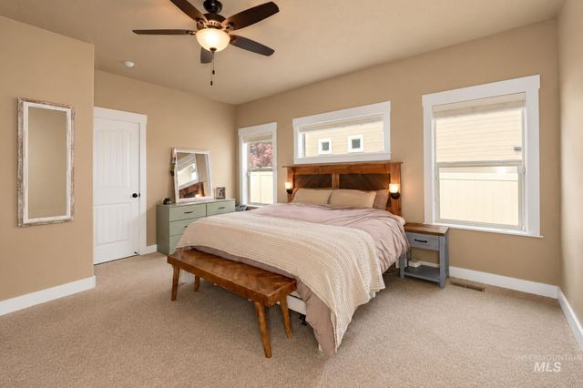 1411 W Raelin Dr, Nampa, ID 83686