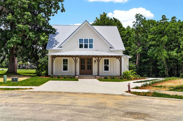541 Oak Lawn Road, Georgetown, SC 29440
