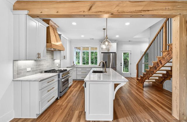 541 Oak Lawn Road, Georgetown, SC 29440