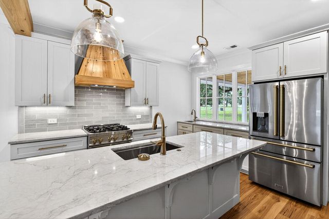 541 Oak Lawn Road, Georgetown, SC 29440