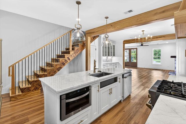 541 Oak Lawn Road, Georgetown, SC 29440