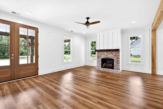 541 Oak Lawn Road, Georgetown, SC 29440