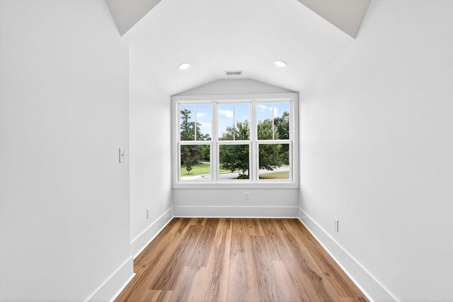 541 Oak Lawn Road, Georgetown, SC 29440