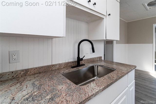 7520 Toepfer Road, Warren, MI 48091