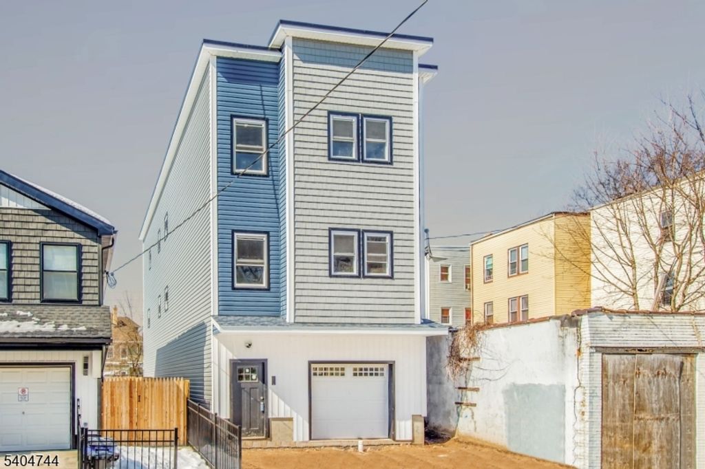 39 Ellis Ave, Irvington Twp., NJ 07111
