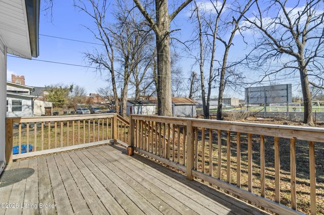 313 S 41st St, Louisville, KY 40212