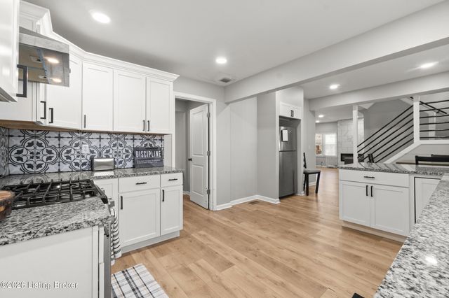 313 S 41st St, Louisville, KY 40212