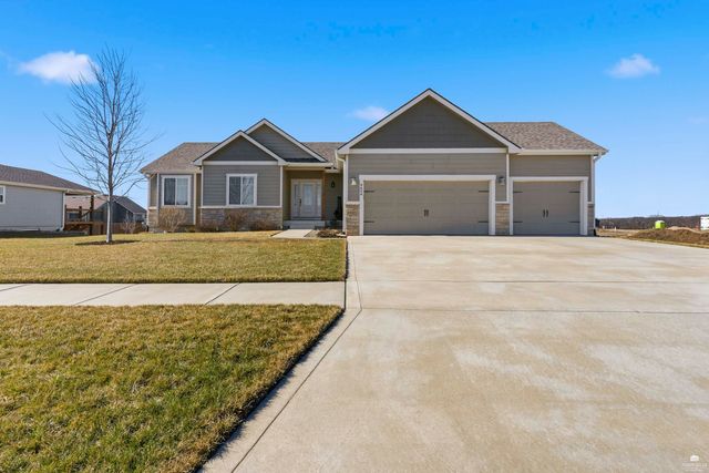 4604 Snapdragon Drive, Manhattan, KS 66502
