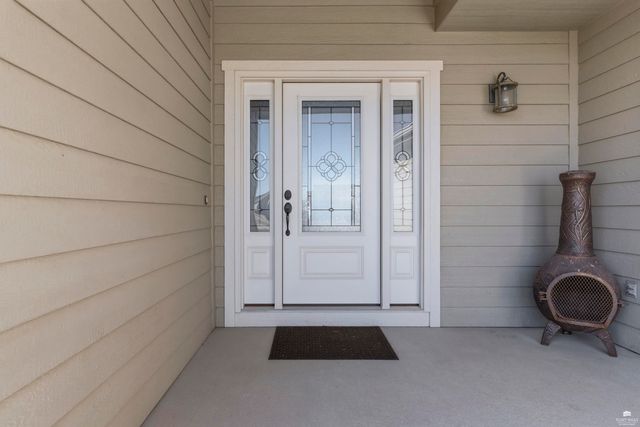 4604 Snapdragon Drive, Manhattan, KS 66502