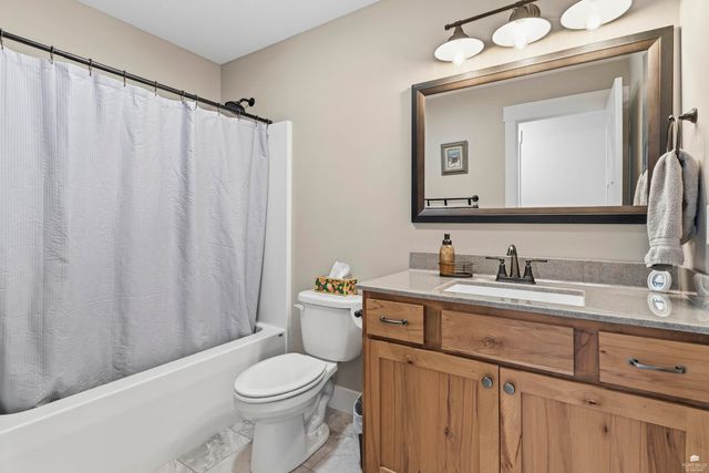 4604 Snapdragon Drive, Manhattan, KS 66502