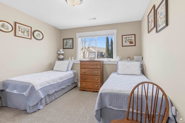 4604 Snapdragon Drive, Manhattan, KS 66502