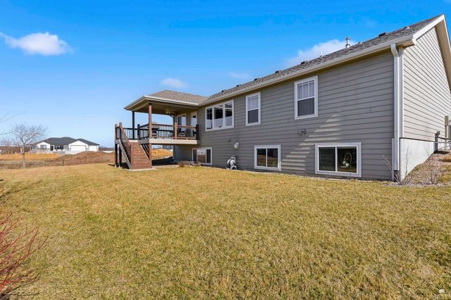 4604 Snapdragon Drive, Manhattan, KS 66502