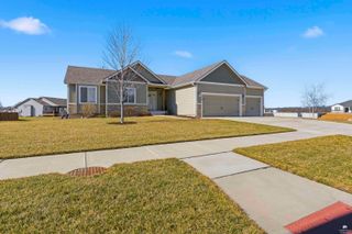 4604 Snapdragon Drive, Manhattan, KS 66502