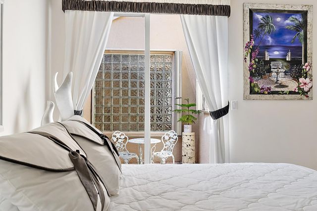 7713 Sandhill Court, West Palm Beach, FL 33412