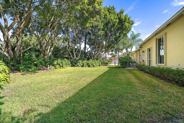 7713 Sandhill Court, West Palm Beach, FL 33412