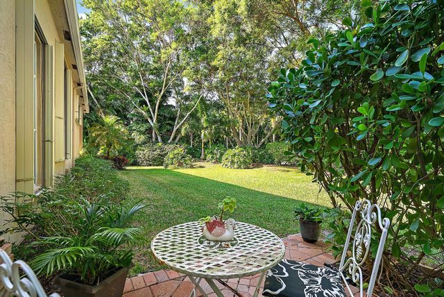 7713 Sandhill Court, West Palm Beach, FL 33412