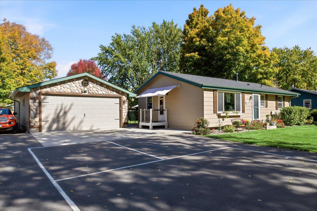 6816 Casey Parkway, Prior Lake, MN 55372 — exterior
