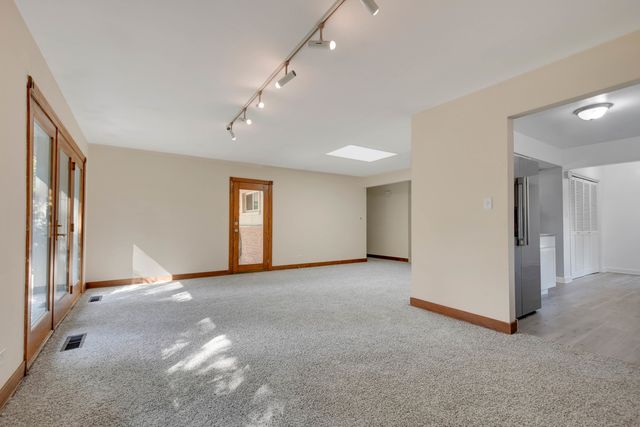 136 Willow Street, Park Forest, IL 60466