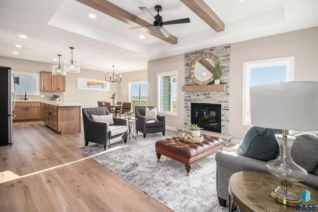 5505 E Morningside Cir Circle, Sioux Falls, SD 57110