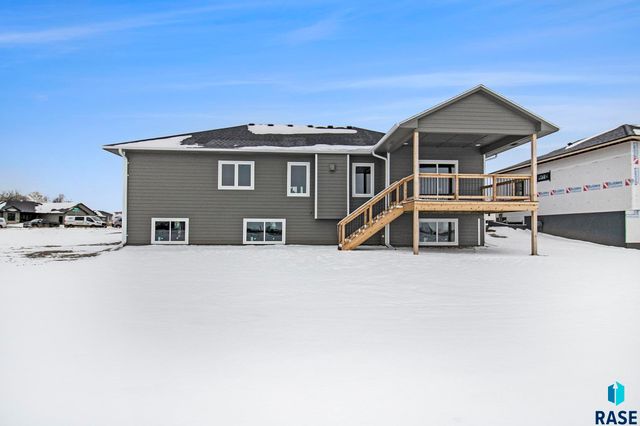 5505 E Morningside Cir Circle, Sioux Falls, SD 57110