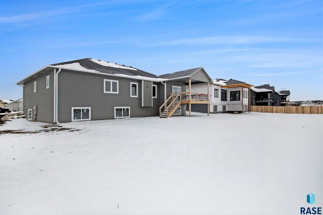 5505 E Morningside Cir Circle, Sioux Falls, SD 57110