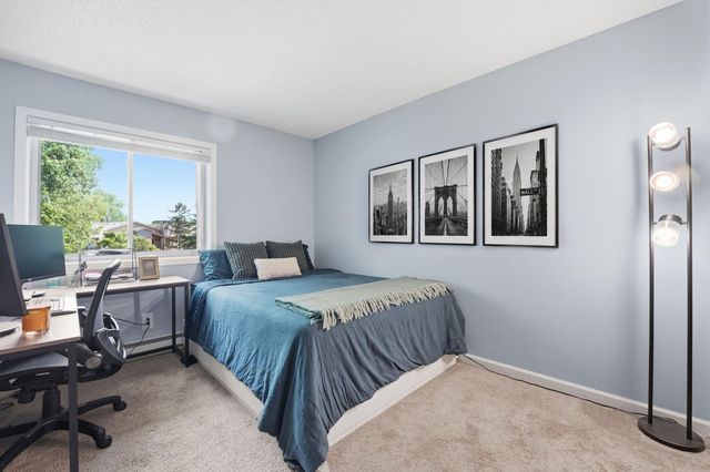 2120 Ridge Drive 34, Saint Louis Park, MN 55416