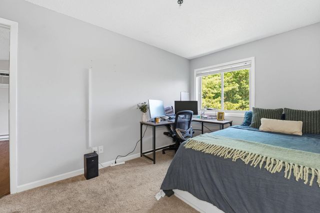 2120 Ridge Drive 34, Saint Louis Park, MN 55416
