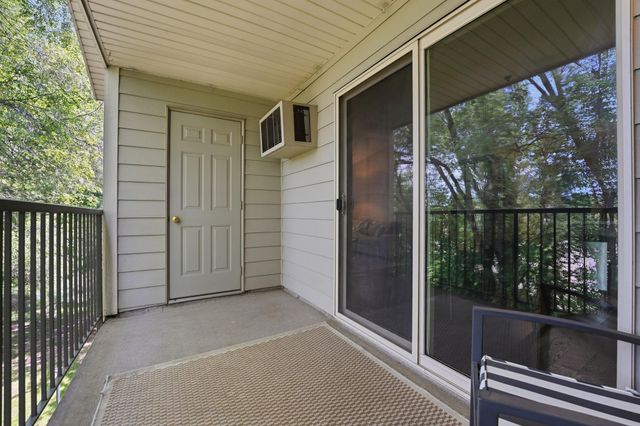 2120 Ridge Drive 34, Saint Louis Park, MN 55416