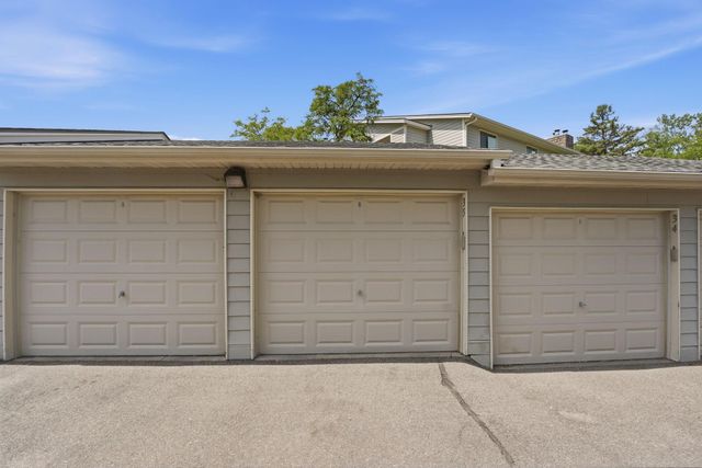 2120 Ridge Drive 34, Saint Louis Park, MN 55416
