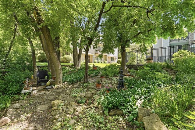 2120 Ridge Drive 34, Saint Louis Park, MN 55416