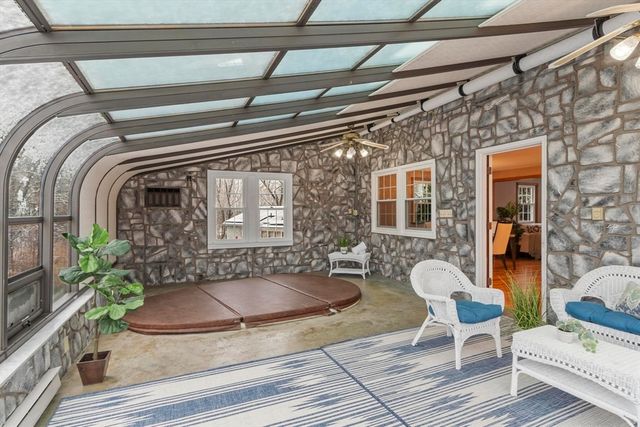 11 Ethelyn Cir, Maynard, MA 01754