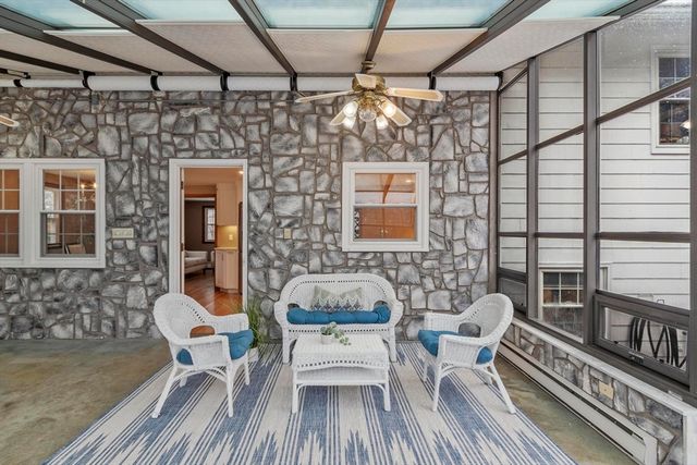 11 Ethelyn Cir, Maynard, MA 01754