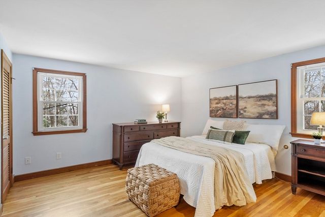 11 Ethelyn Cir, Maynard, MA 01754