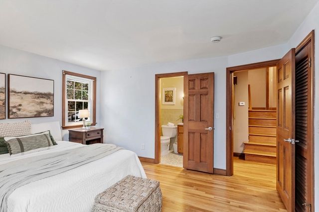 11 Ethelyn Cir, Maynard, MA 01754