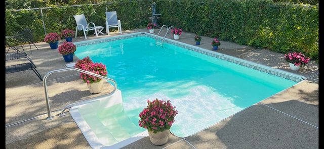 11 Ethelyn Cir, Maynard, MA 01754