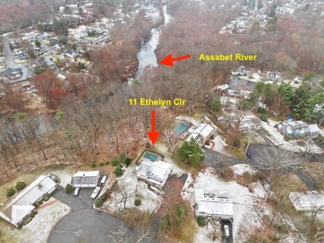 11 Ethelyn Cir, Maynard, MA 01754