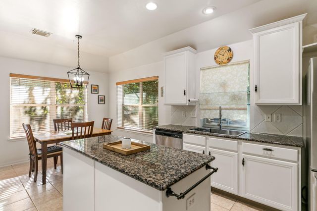 155 W Drifting Shadows Circle, The Woodlands, TX 77385