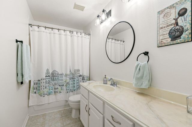 155 W Drifting Shadows Circle, The Woodlands, TX 77385