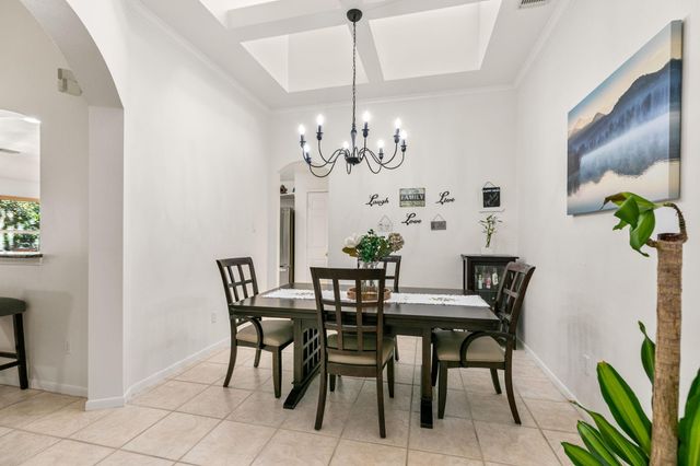 155 W Drifting Shadows Circle, The Woodlands, TX 77385