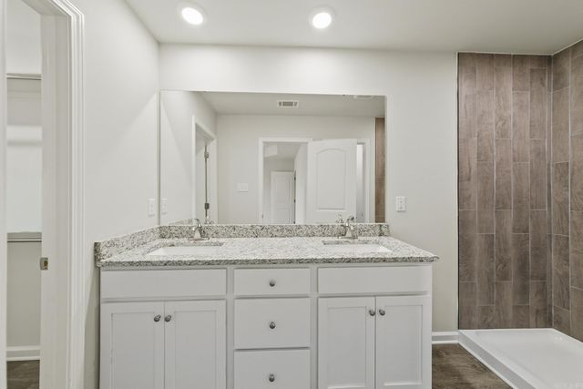 111 LLOYD HENDERSON Road, Beebe, AR 72012