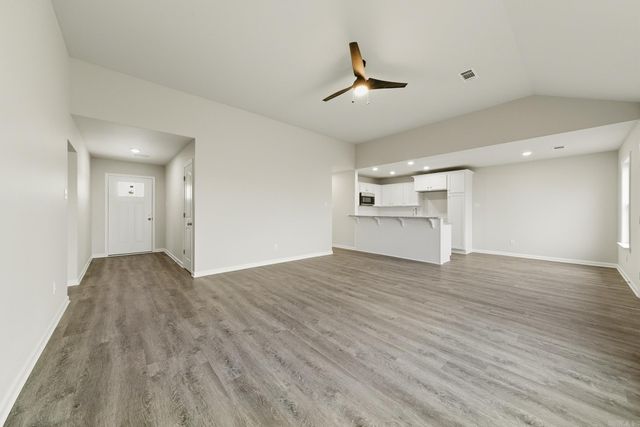 111 LLOYD HENDERSON Road, Beebe, AR 72012