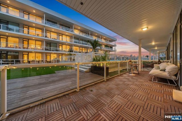 3 Somerset Lane x307, Edgewater, NJ 07020