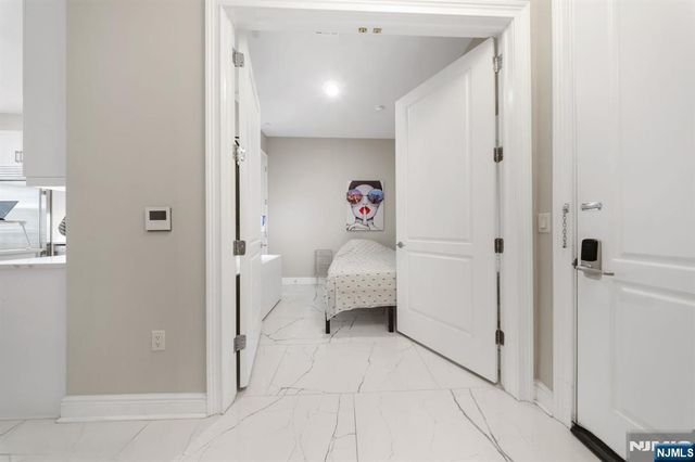 3 Somerset Lane x307, Edgewater, NJ 07020
