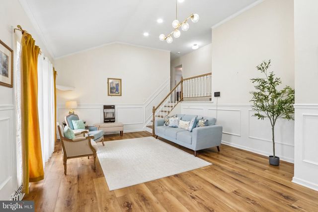 865 WORTHINGTON DR, Warminster, PA 18974